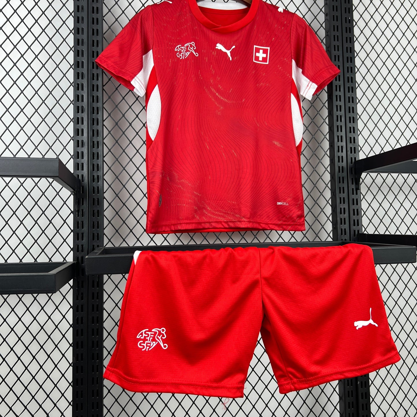 CAMISA SUIÇA I 26/27 COPA DO MUNDO 2026 (CONJUNTO INFANTIL)