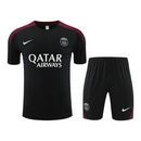 Kit Treino adulto - Camisa e Shorts - Paris Saint-Germain Nike 24/25 - Preto com detalhes em vinho