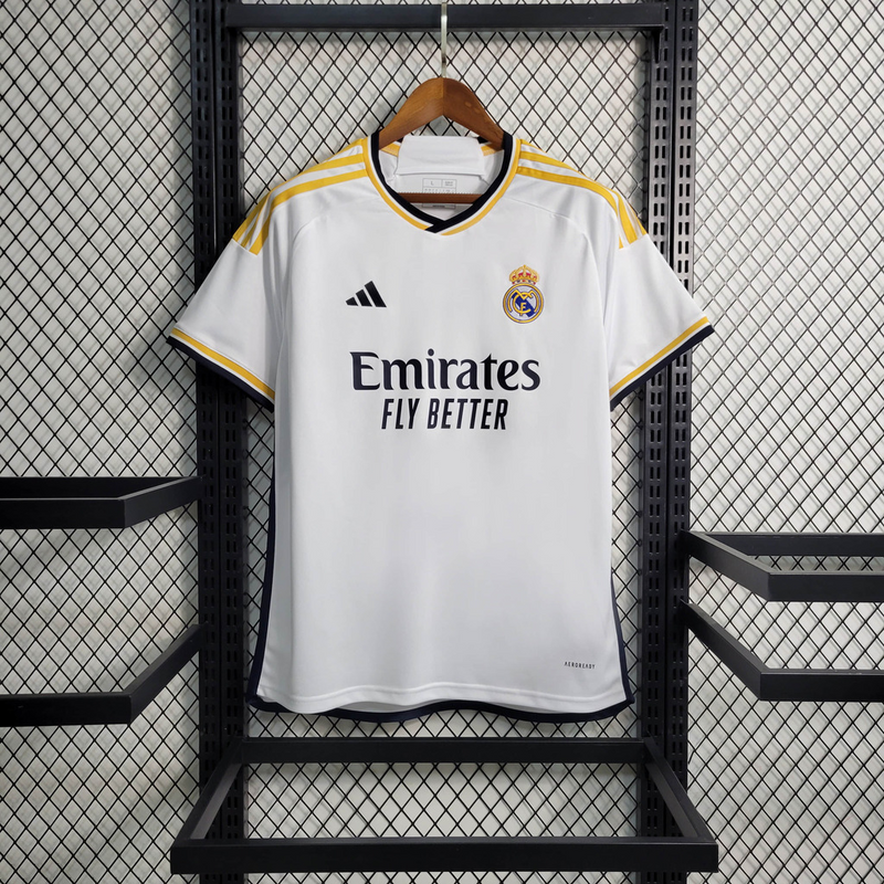 Real Madrid 2023/24 branca com e sem patch
