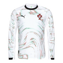 Camisa Seleção Portugal II 25/26 manga longa - Torcedor Puma Masculina - Branca com detalhes em verde e vermelho