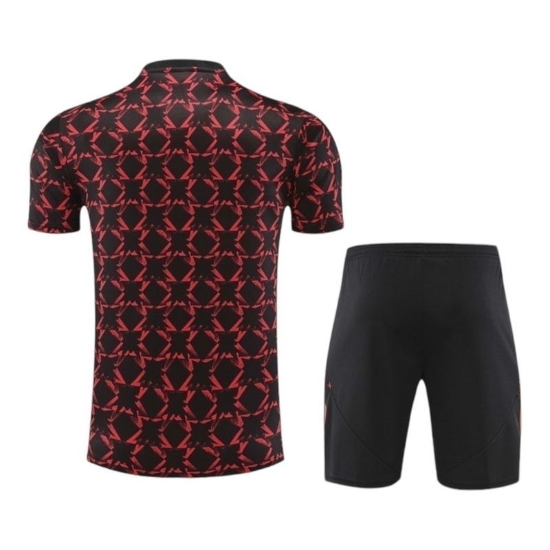 Kit Treino adulto - Camisa e Shorts - Manchester United Adidas 24/25 - Preto com detalhes em vermelho