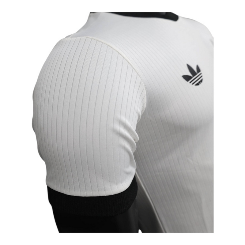 Camisa Seleção Alemanha Edição de Aniversário I 25/26 - Jogador Adidas Masculina - Branca com detalhes em preto