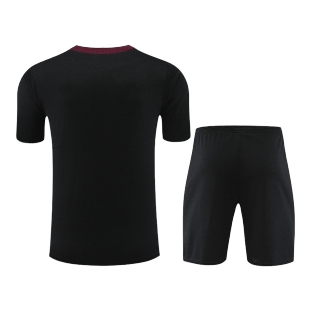 Kit Treino adulto - Camisa e Shorts - Paris Saint-Germain Nike 24/25 - Preto com detalhes em vinho