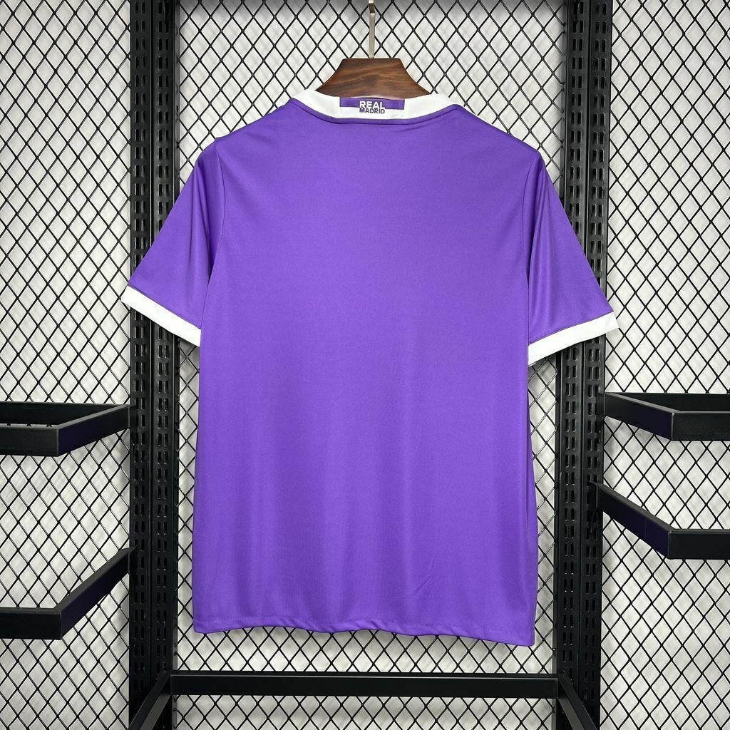 Real Madrid retrô 2016/17 roxa