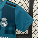 Real Madrid kit infantil 17/18