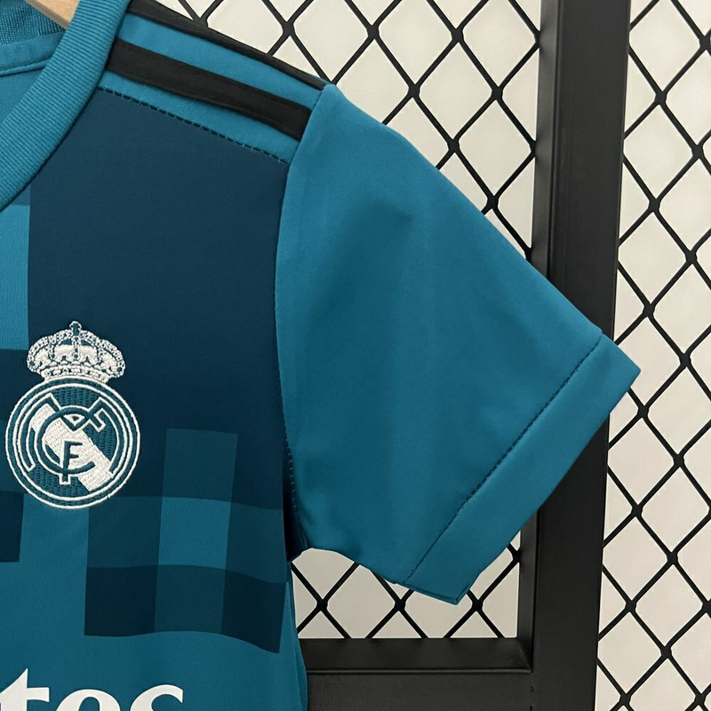 Real Madrid kit infantil 17/18