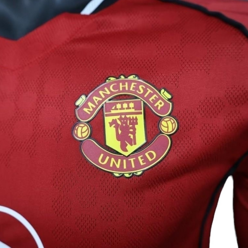Camisa Manchester United I 25/26 manga longa - Jogador Adidas Masculina - Vermelha com detalhes em preto