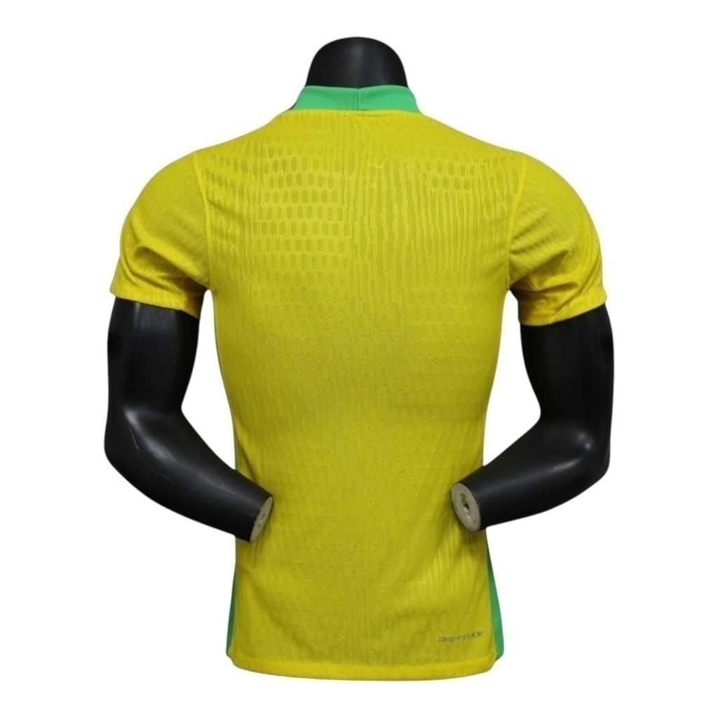 Camisa Seleção Brasileira I 25/26 - Jogador Nike Masculina - Amarela com detalhes em azul e verde