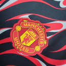 Camisa Manchester United Treino 25/26 - Torcedor Adidas Masculina - Preta com detalhes em vermelho