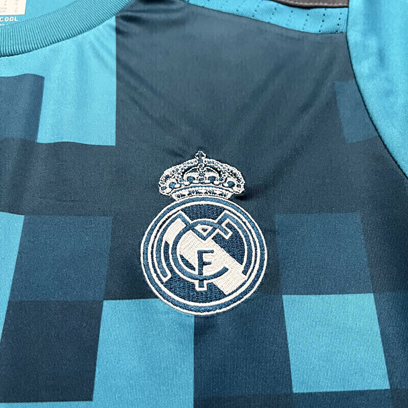 Camisa Real Madrid 2017/18 manga longa com e sem patchs
