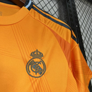 Real Madrid 2024/25 laranja