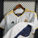 Real Madrid 2023/24 branca com e sem patch