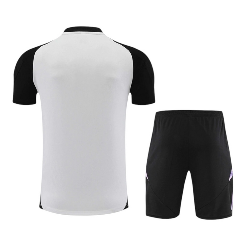 Kit Treino adulto - Camisa e Shorts - Seleção Alemanha Adidas 24/25 - Branco e preto com detalhes em roxo