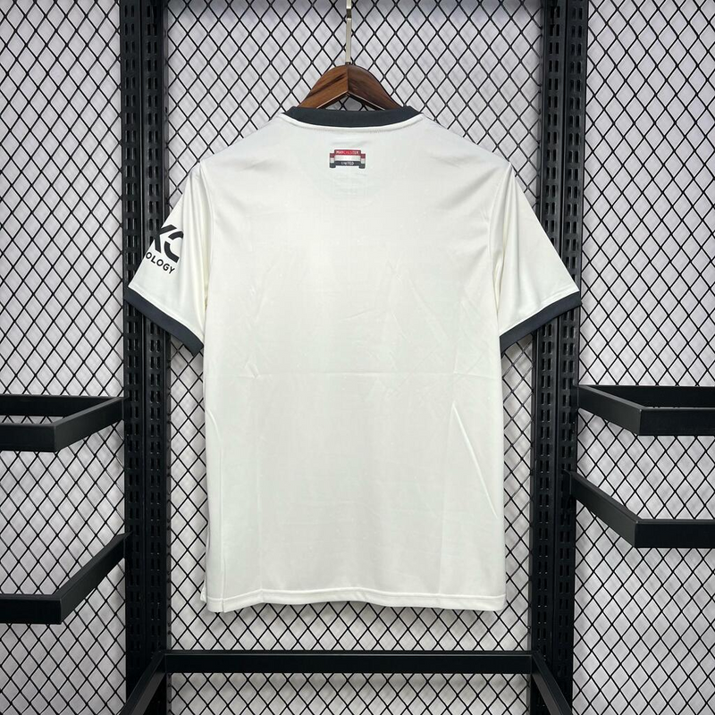 Manchester united 2024/25 away