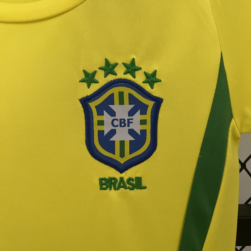 Brasil kit infantil 2002