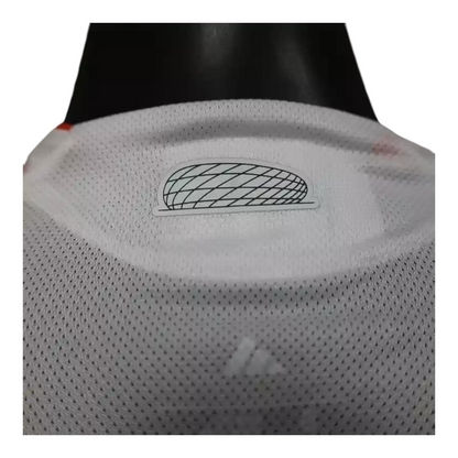 Camisa Bayern de Munique II 25/26 manga longa - Jogador Adidas Masculina - Bege com detalhes em vermelho e azul