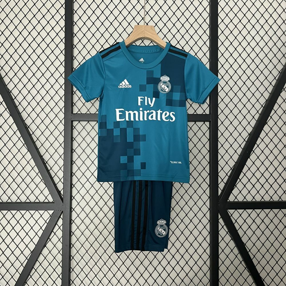 Real Madrid kit infantil 17/18