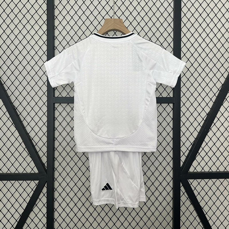 Real Madrid kit infantil 24/25