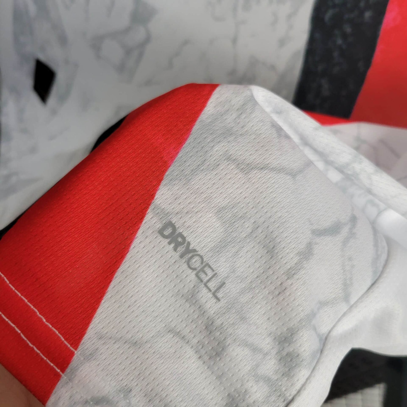 Camisa Manchester City Edição especial Mundial de Clubes I 25/26 - Torcedor Puma Masculina - Branca