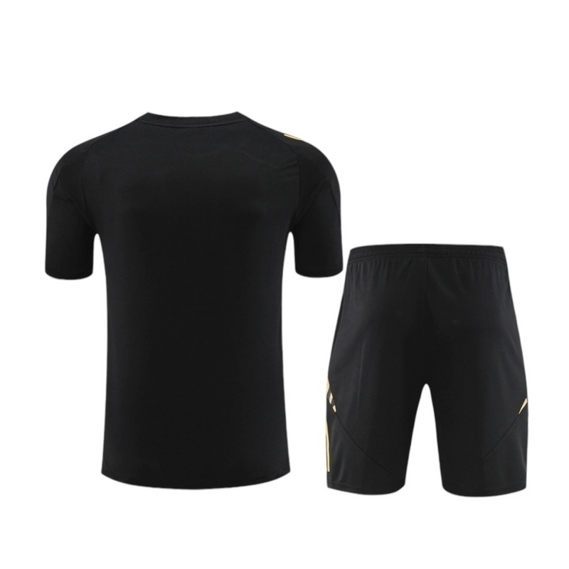 Kit Treino adulto - Camisa e Shorts - Real Madrid Adidas 24/25 - Preto com detalhes em dourado