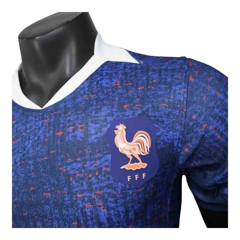 Camisa Seleção França I 25/26 - Jogador Nike Masculina - Azul com detalhes em vermelho