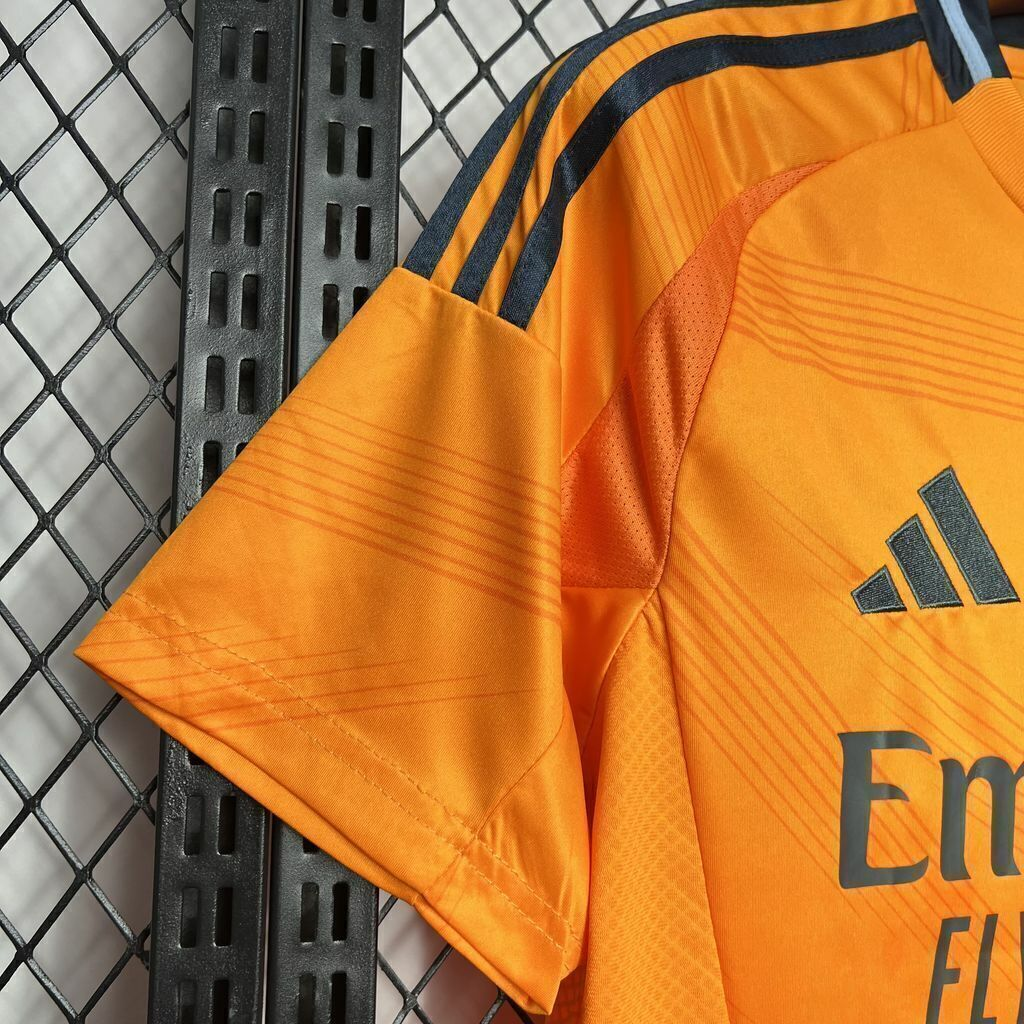 Real Madrid 2024/25 laranja