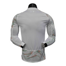 Camisa Seleção Portugal II 25/26 manga longa - Jogador Puma Masculina - Branca com detalhes em verde e vermelho