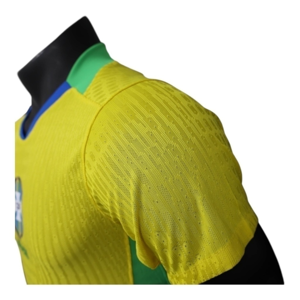 Camisa Seleção Brasileira I 25/26 - Jogador Nike Masculina - Amarela com detalhes em azul e verde