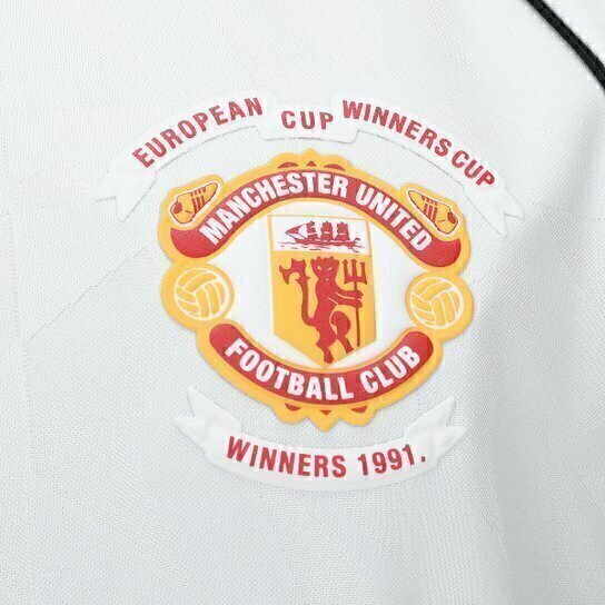 Camisa Manchester United Edição comemorativa 1991 II manga longa - Torcedor Adidas Masculina - Branca com detalhes em vermelho