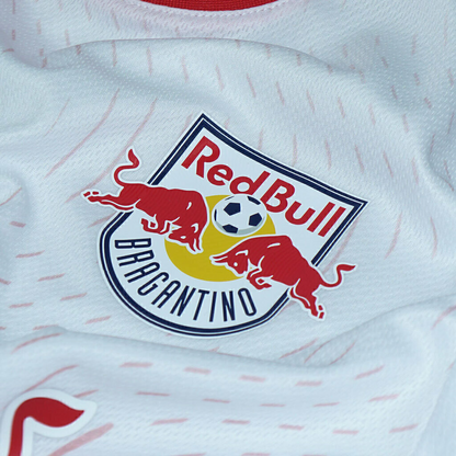Camisa Red Bull Bragantino I 25/26 - Torcedor Puma Masculina - Branca com detalhes em vermelho e Com Patrocínio