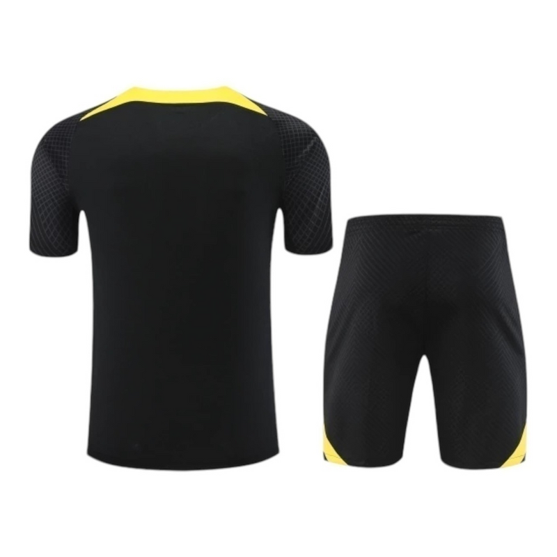 Kit Treino adulto - Camisa e Shorts - Paris Saint-Germain Jordan 23/24 - Preto com detalhes em amarelo