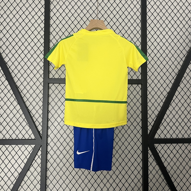 Brasil kit infantil 2002