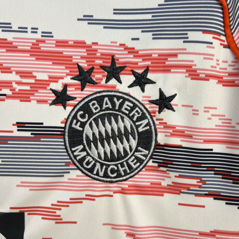 Camisa Bayern de Munique II 25/26 - Torcedor Adidas Masculina - Bege com detalhes em vermelho e azul