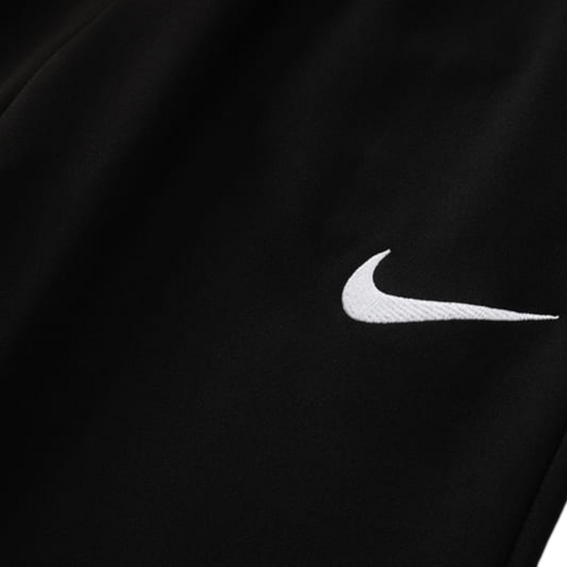 Jaqueta Corta-Vento Liverpool 25/26 - Masculina Nike - Preta com detalhes em vermelho