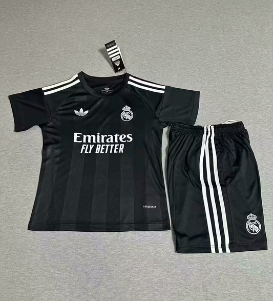 Real Madrid kit infantil 25/26 goleiro