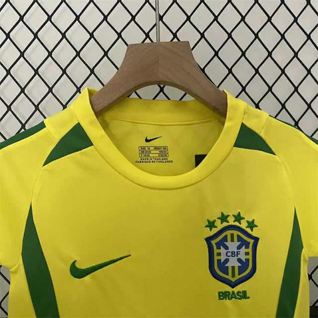 Brasil kit infantil 2002